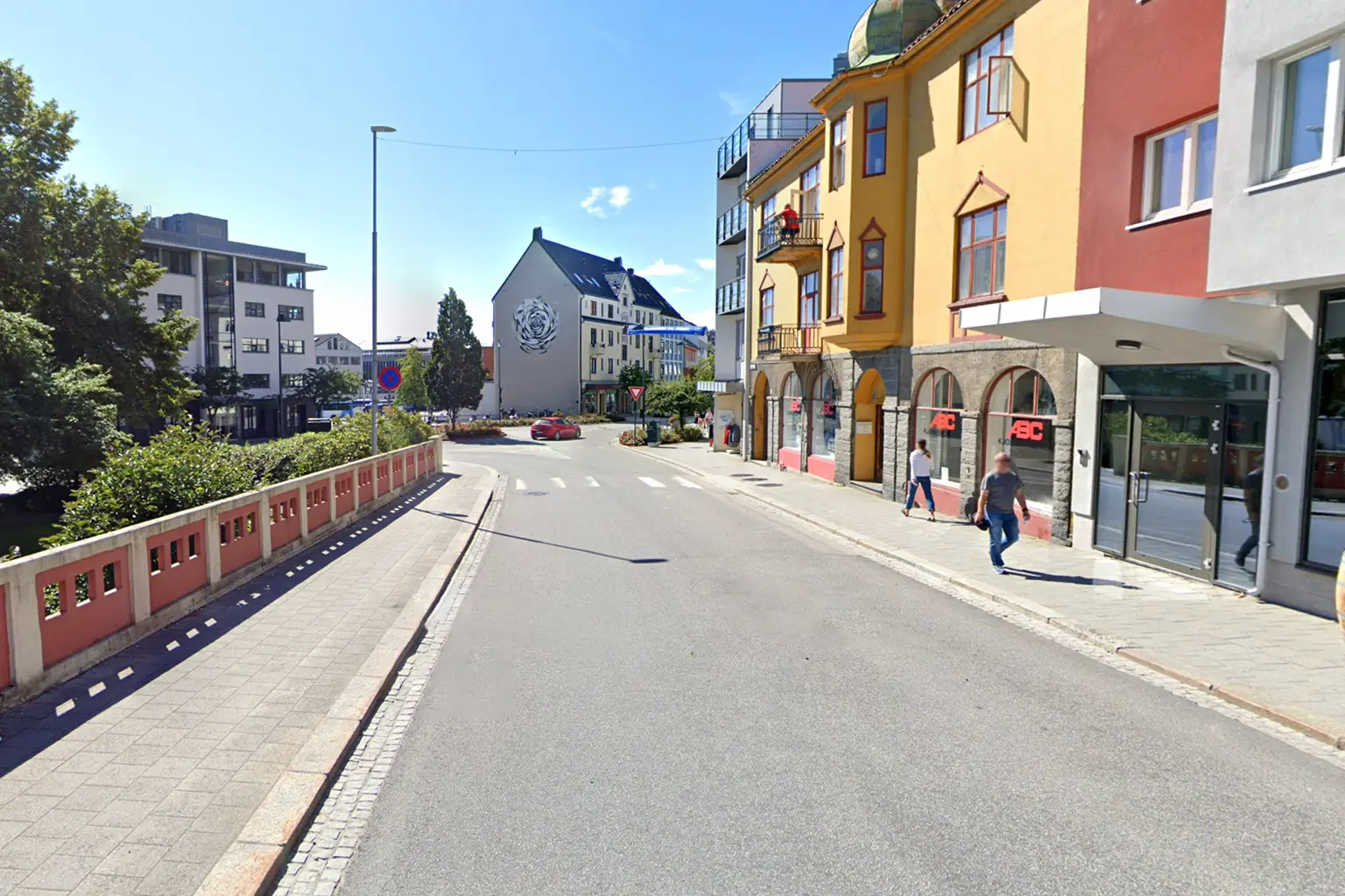 ABC Kjøreskole, Romsdalsgata 3 – 6413 Molde.